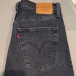 Levi's Women's Ribcage Straight Leg Jeans